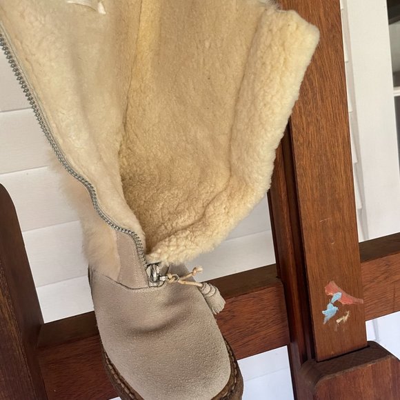 VINTAGE German Shearling Winter Boots - Picture 5 of 11